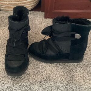 Ugg wedge boots size 6 used
